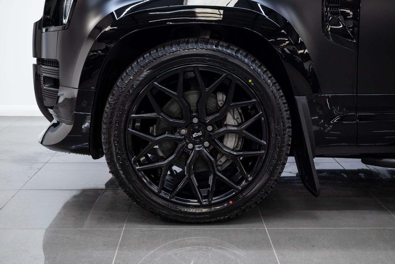 Used Land Rover Defender 2024 for sale - 77510559: Photo 24