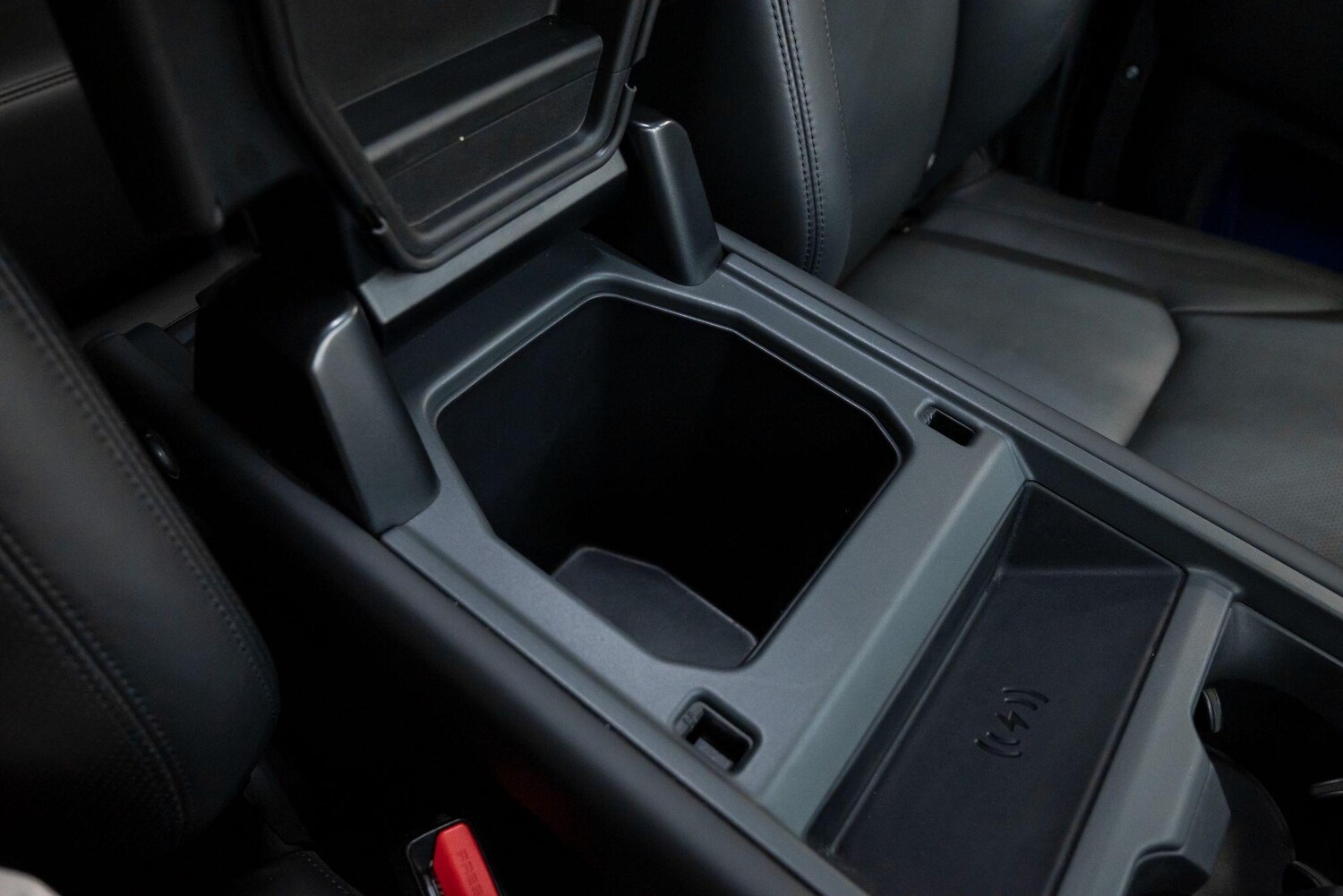 Used Land Rover Defender 2024 for sale - 77510559: Photo 39