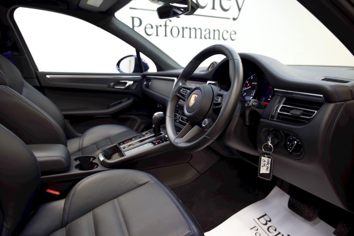 Used Porsche Macan for sale - 77709868: Photo 4