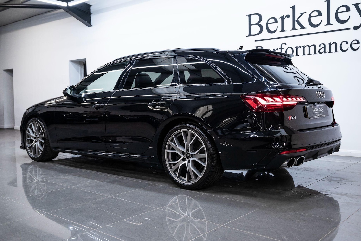 Used Audi A4 2021 for sale - 77509679: Photo 5