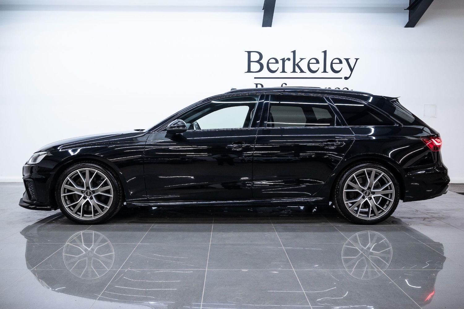 Used Audi A4 2021 for sale - 77509679: Photo 8