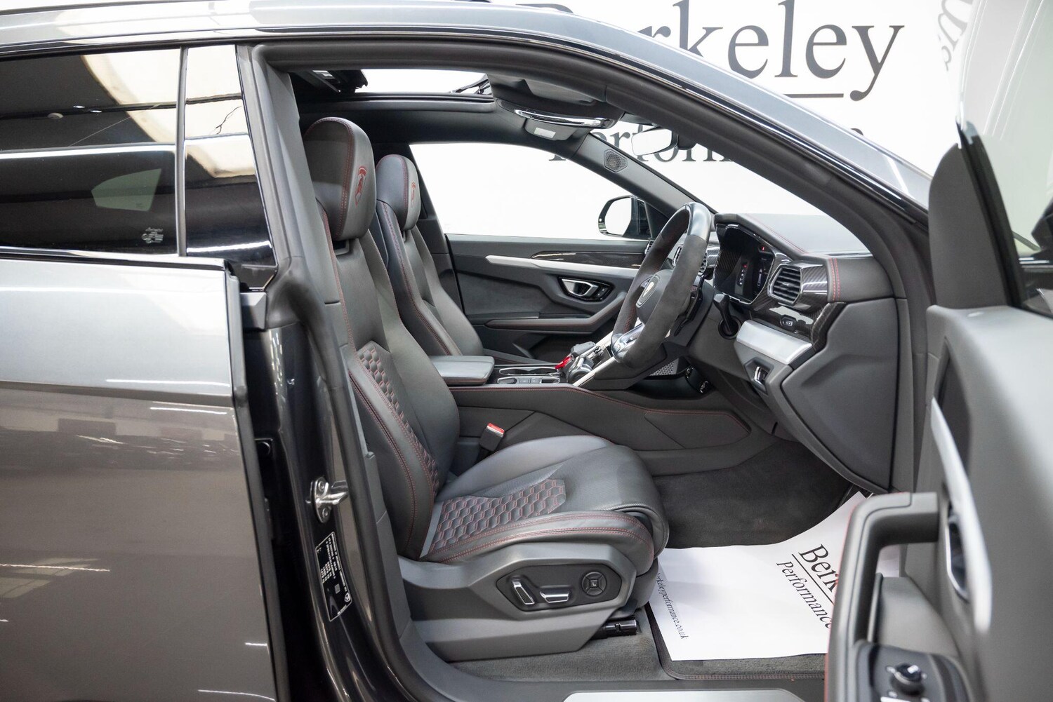 Used Lamborghini Urus 2020 for sale - 78185260: Photo 21