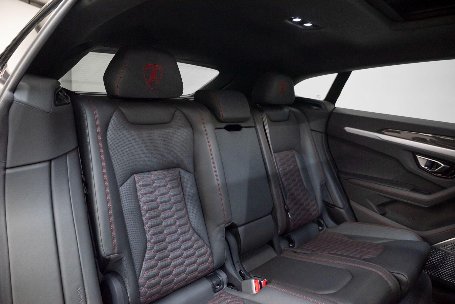 Used Lamborghini Urus 2020 for sale - 78185260: Photo 27