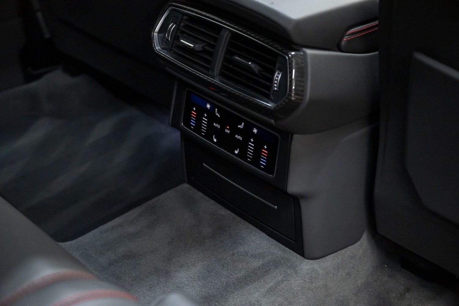 Used Lamborghini Urus 2020 for sale - 78185260: Photo 38