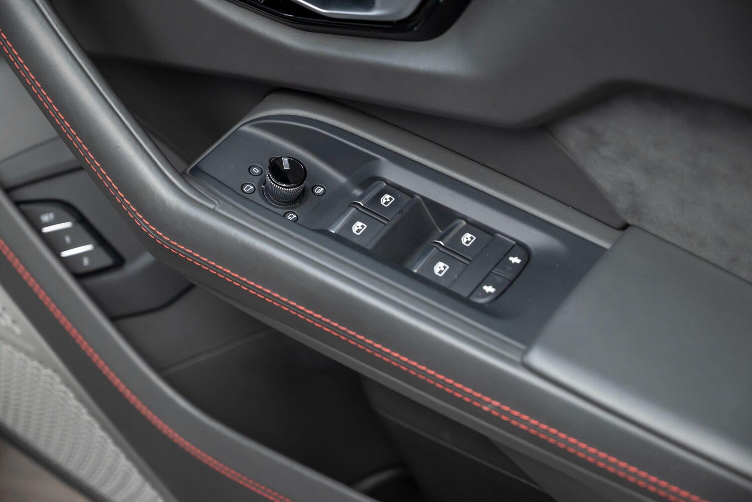 Used Lamborghini Urus 2020 for sale - 78185260: Photo 40