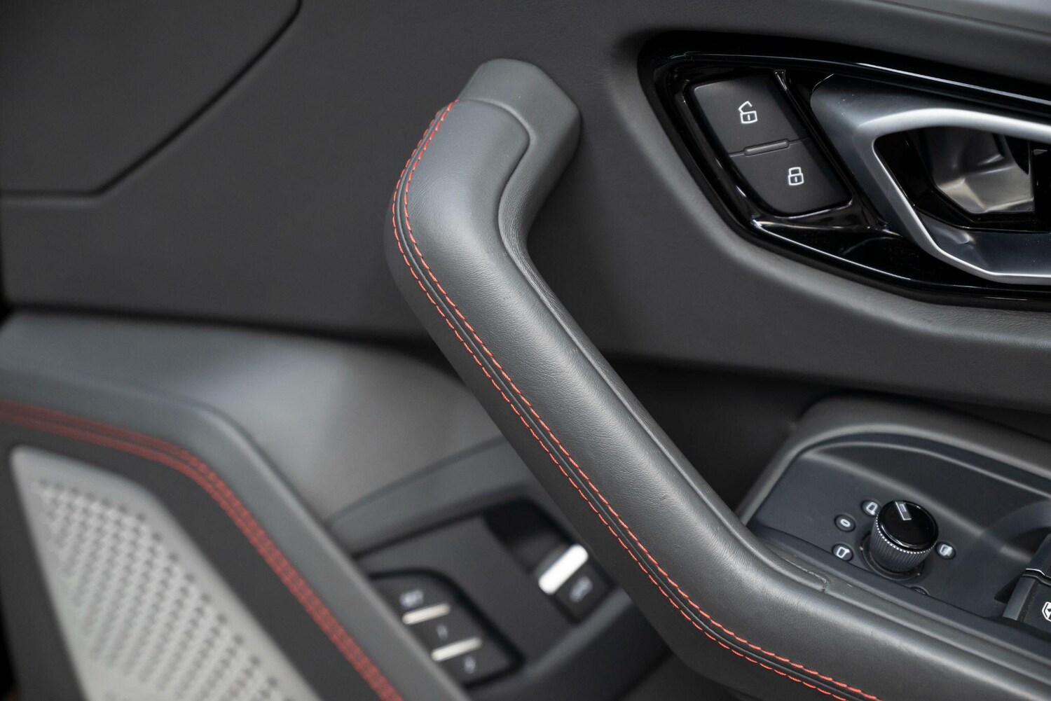 Used Lamborghini Urus 2020 for sale - 78185260: Photo 41