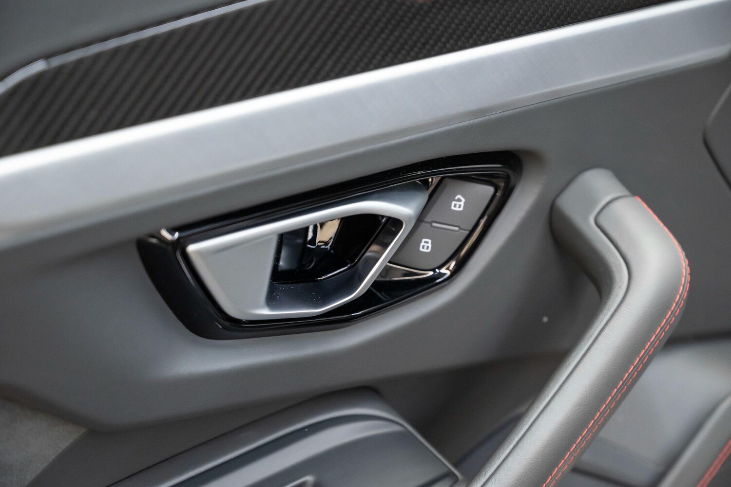 Used Lamborghini Urus 2020 for sale - 78185260: Photo 43