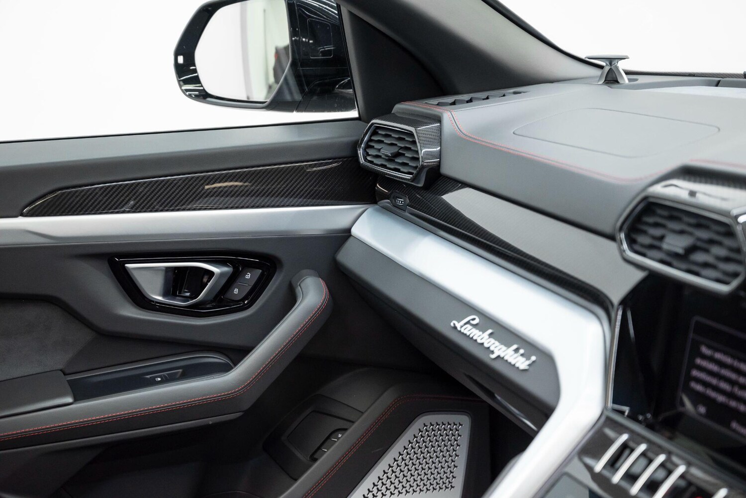 Used Lamborghini Urus 2020 for sale - 78185260: Photo 44