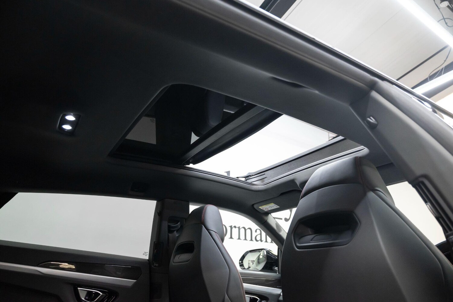 Used Lamborghini Urus 2020 for sale - 78185260: Photo 54