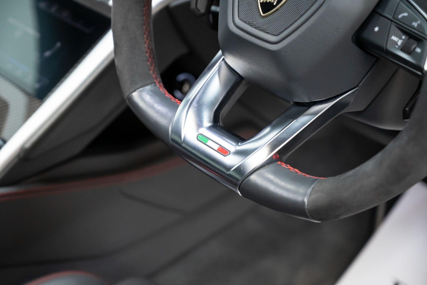 Used Lamborghini Urus 2020 for sale - 78185260: Photo 83