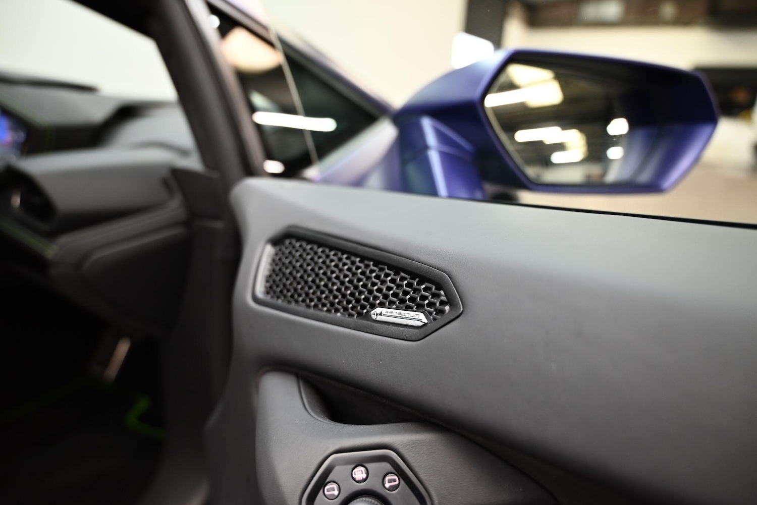 Used Lamborghini Huracan 2023 for sale - 77510799: Photo 12