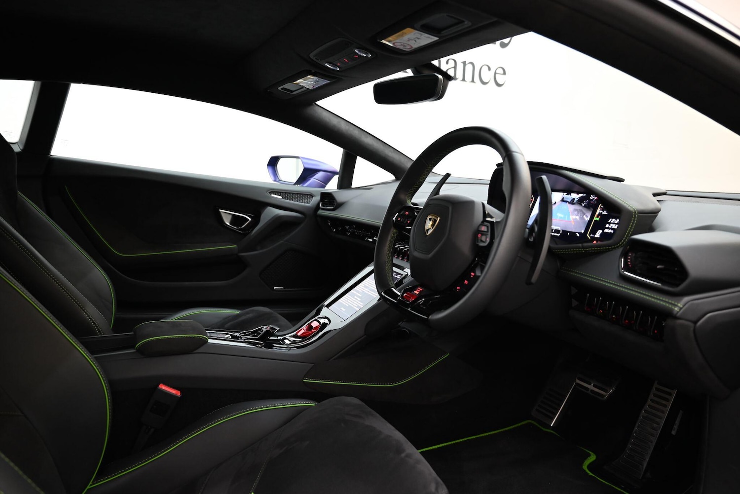 Used Lamborghini Huracan 2023 for sale - 77510799: Photo 8