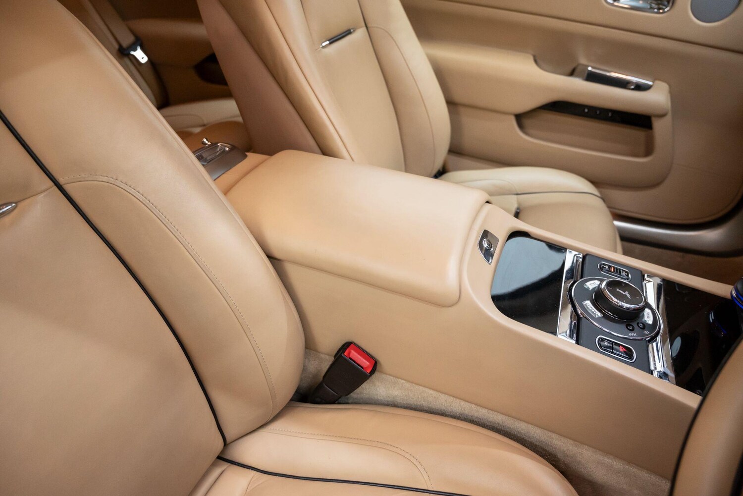 Used Rolls-Royce Wraith for sale - 77892467: Photo 25