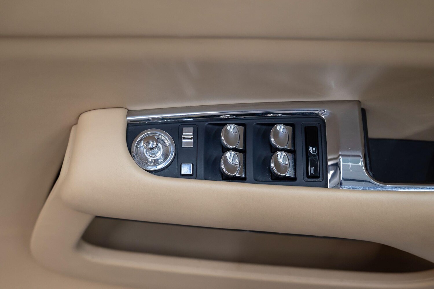 Used Rolls-Royce Wraith for sale - 77892467: Photo 31