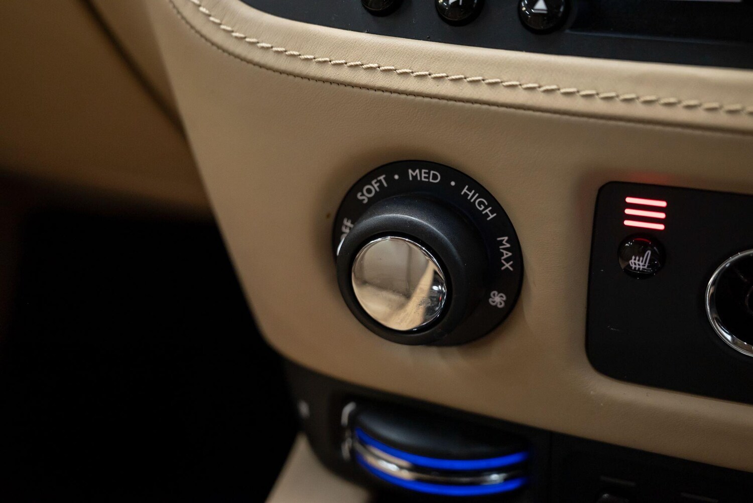 Used Rolls-Royce Wraith for sale - 77892467: Photo 33