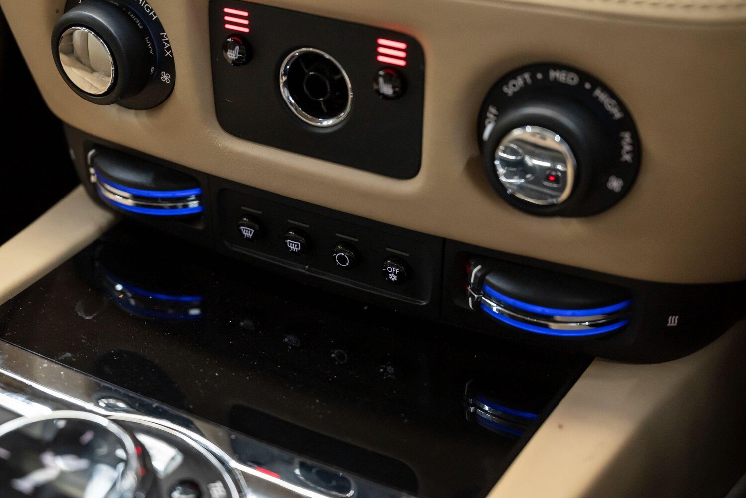 Used Rolls-Royce Wraith for sale - 77892467: Photo 37