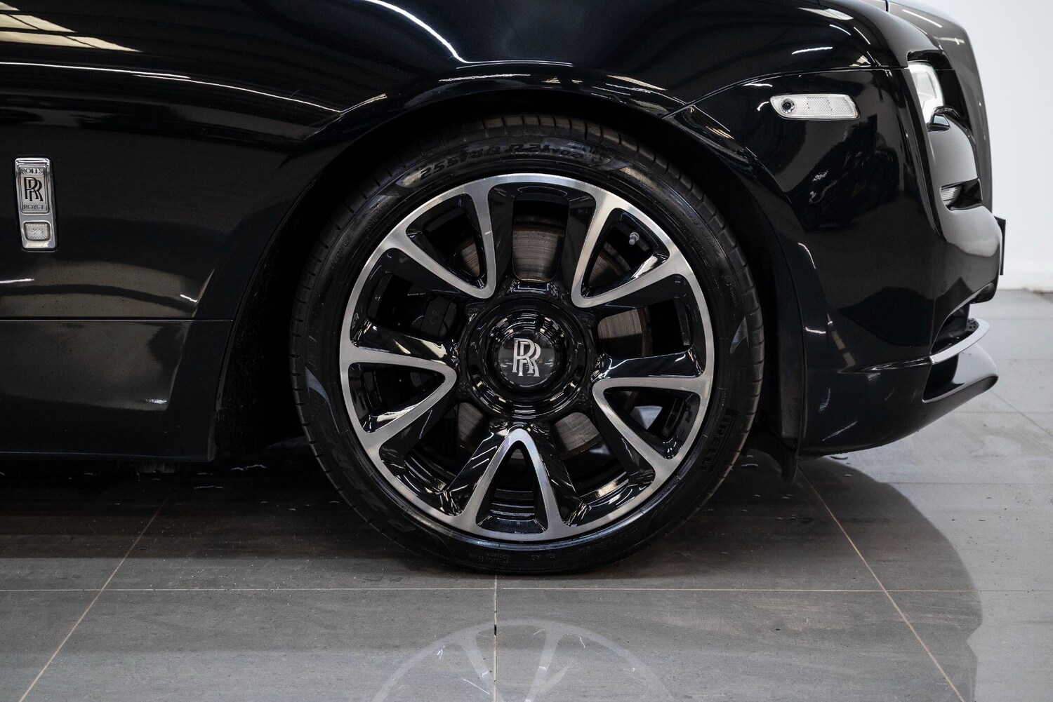 Used Rolls-Royce Wraith for sale - 77892467: Photo 43