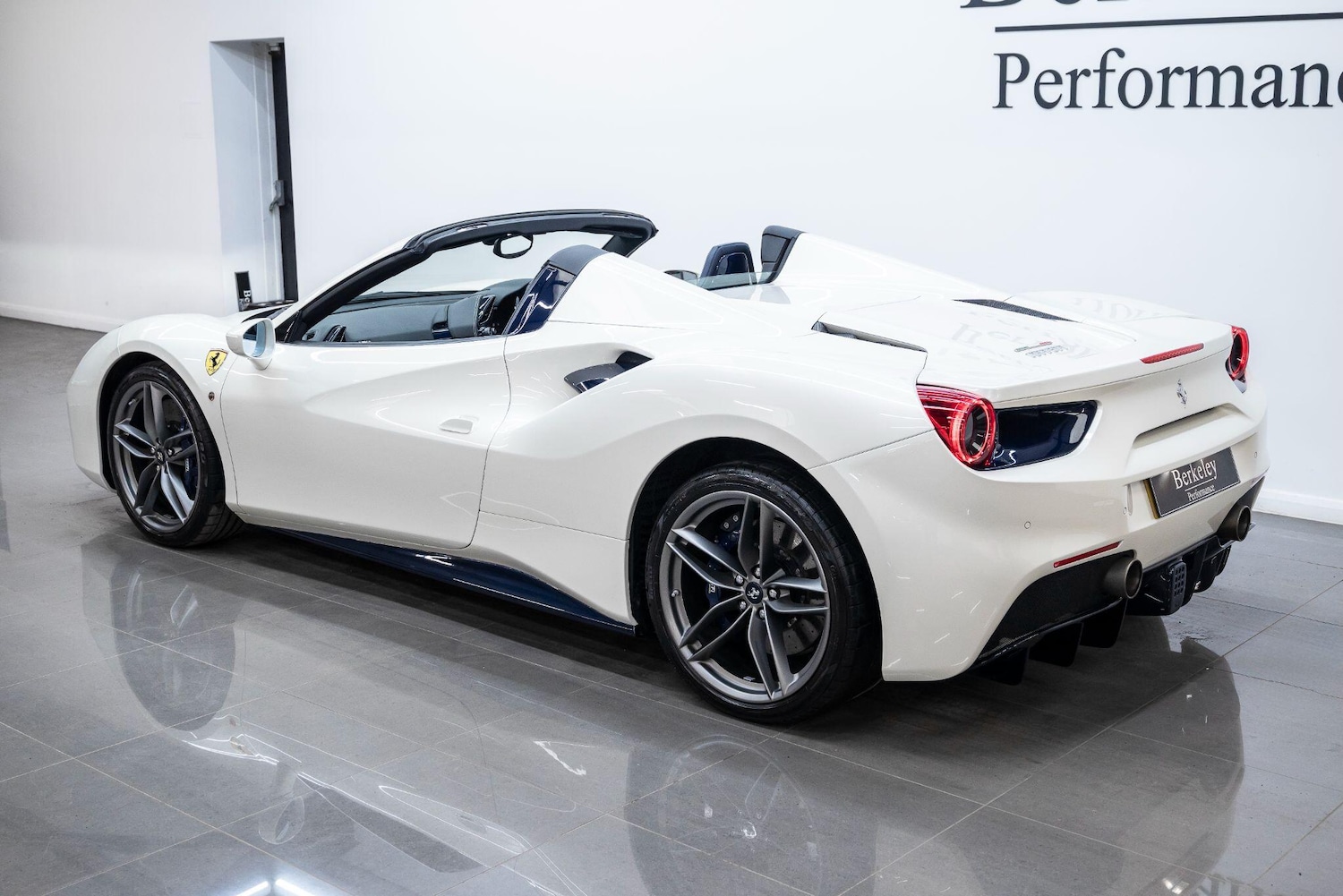 Used Ferrari 488 2017 for sale - 77510722: Photo 4