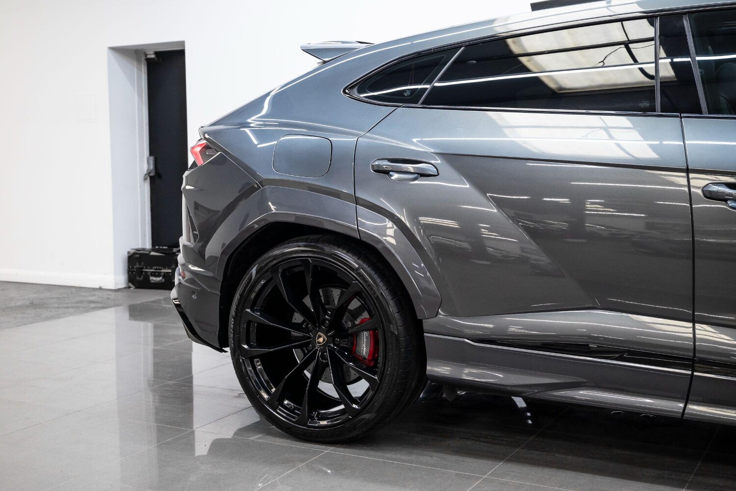 Used Lamborghini Urus 2020 for sale - 77637372: Photo 37