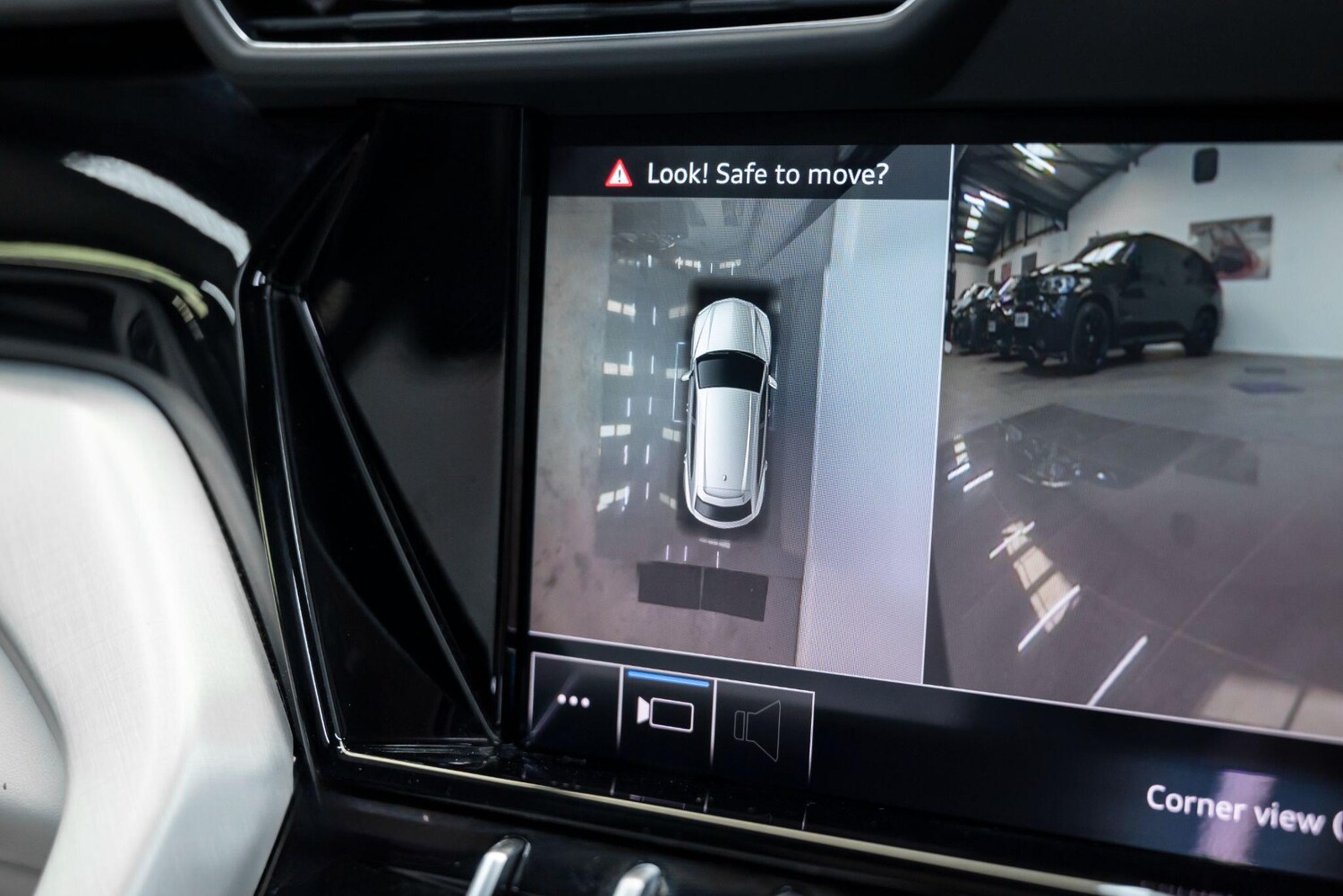 Used Lamborghini Urus 2020 for sale - 77637372: Photo 41