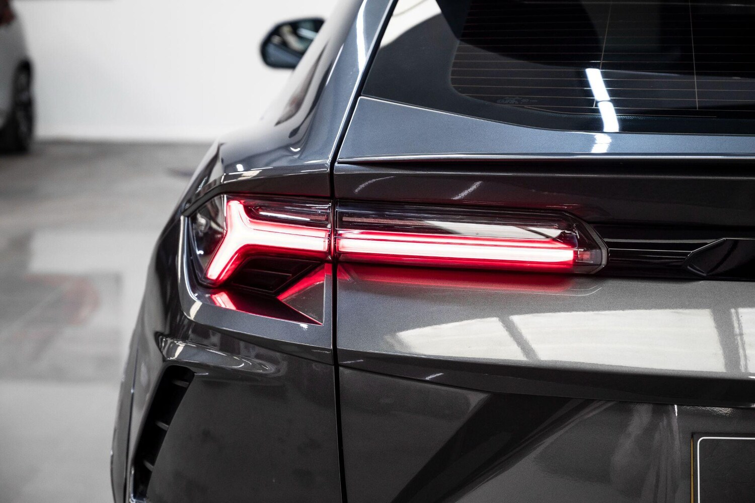 Used Lamborghini Urus 2020 for sale - 77637372: Photo 51