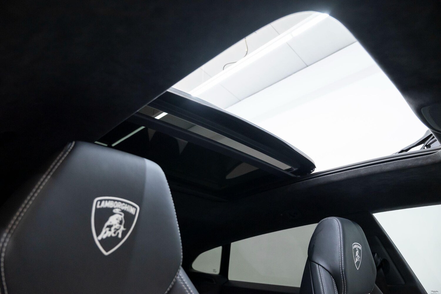 Used Lamborghini Urus 2020 for sale - 77637372: Photo 67