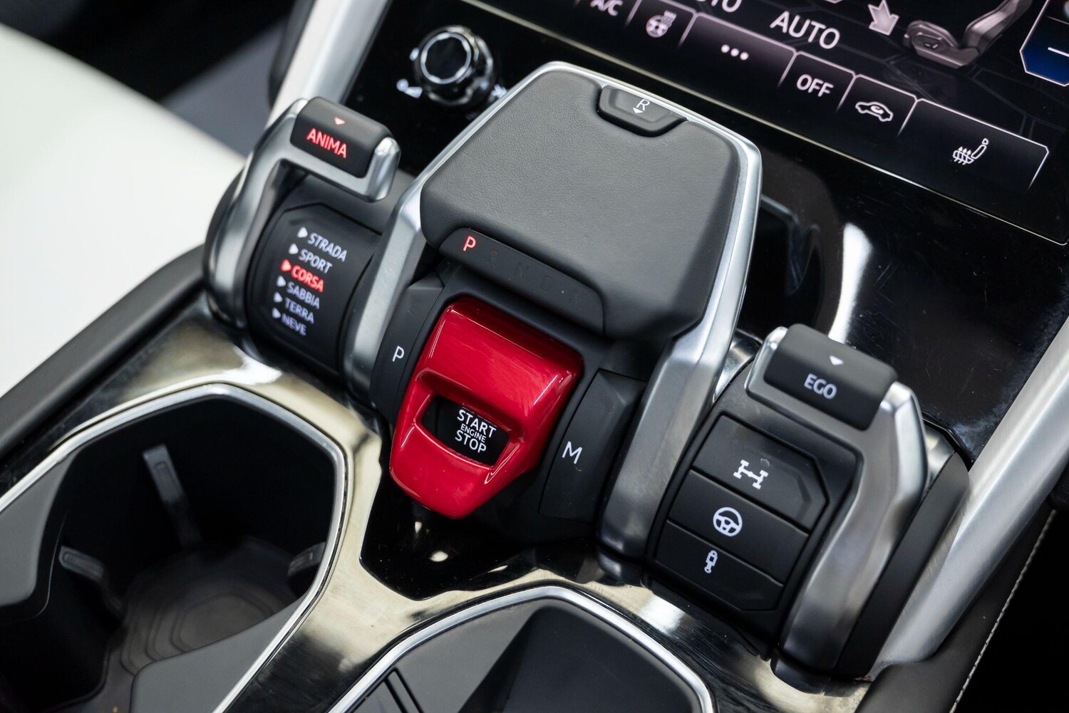 Used Lamborghini Urus 2020 for sale - 77637372: Photo 70