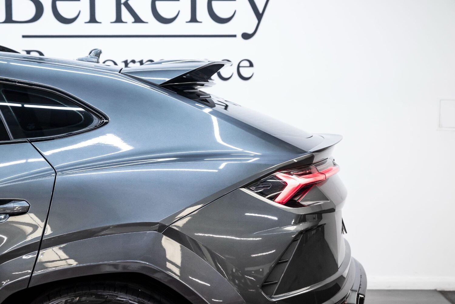 Used Lamborghini Urus 2020 for sale - 77637372: Photo 81