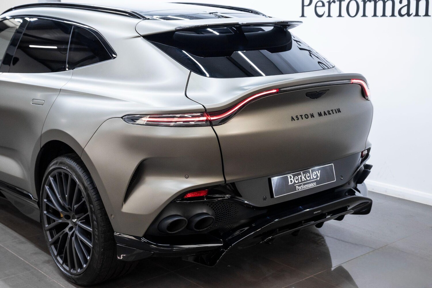 Used Aston Martin DBX for sale - 77510020: Photo 11