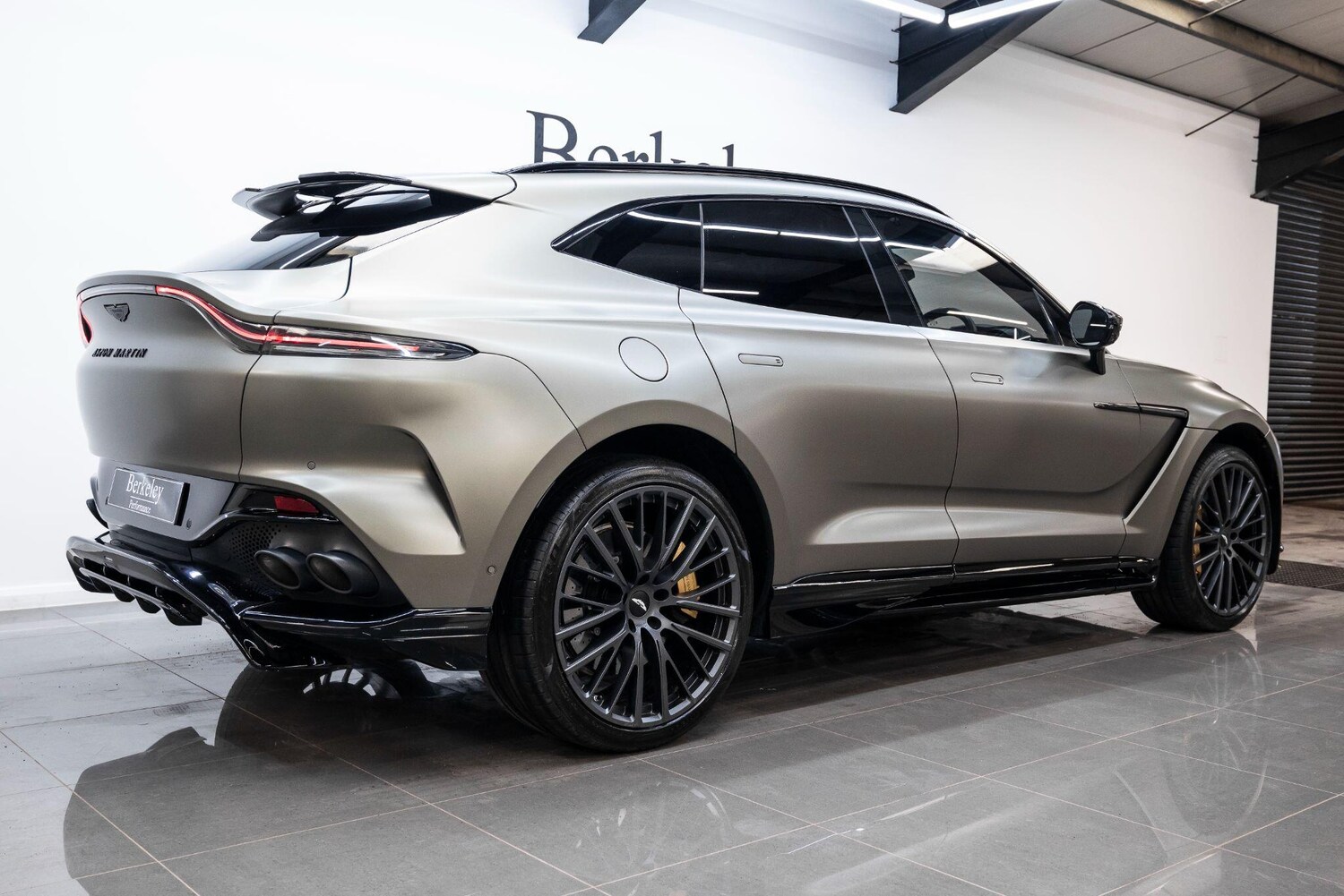 Used Aston Martin DBX for sale - 77510020: Photo 16
