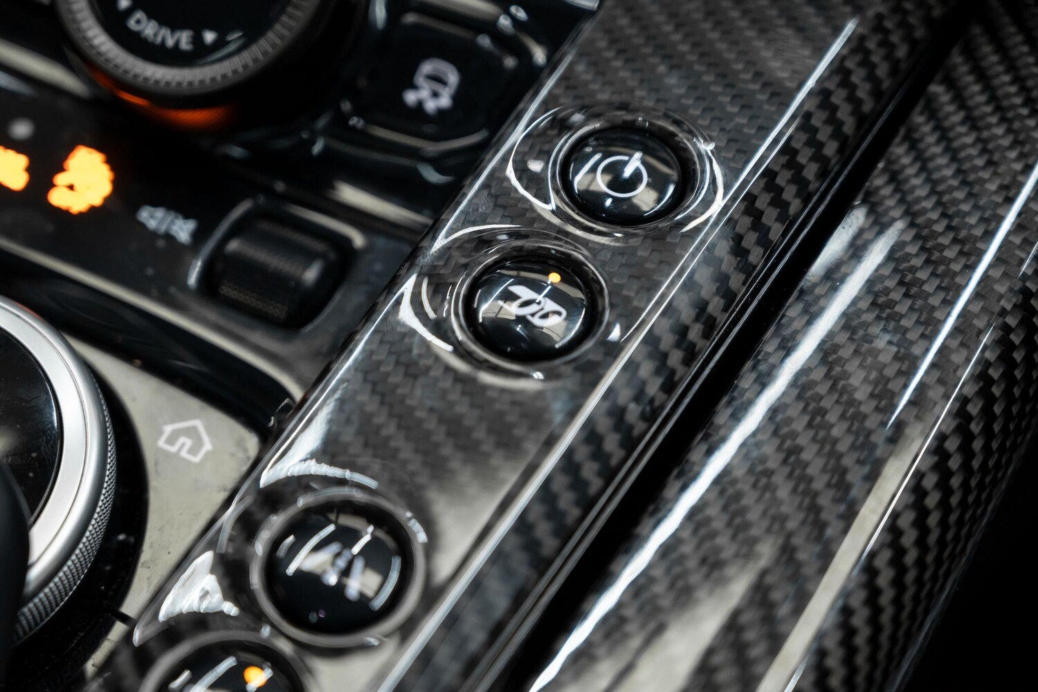 Used Aston Martin DBX for sale - 77510020: Photo 38