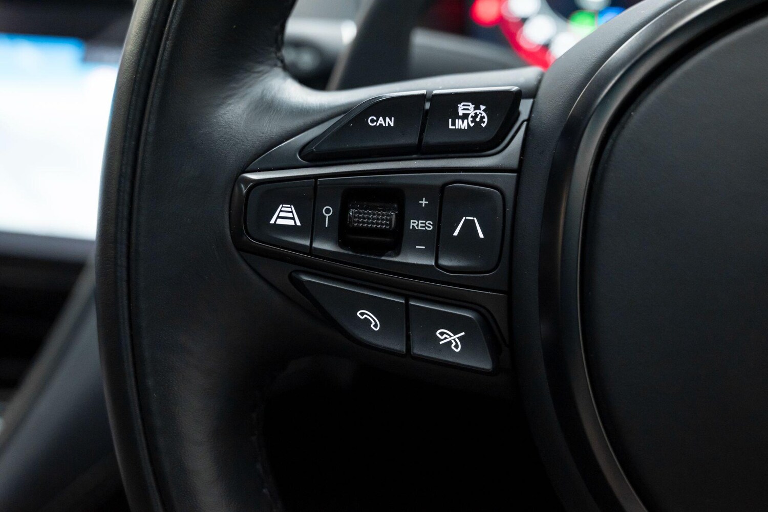 Used Aston Martin DBX for sale - 77510020: Photo 41