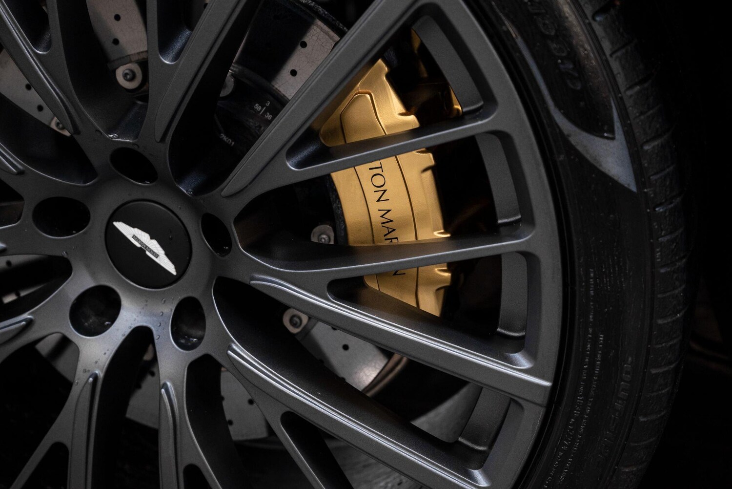 Used Aston Martin DBX for sale - 77510020: Photo 48