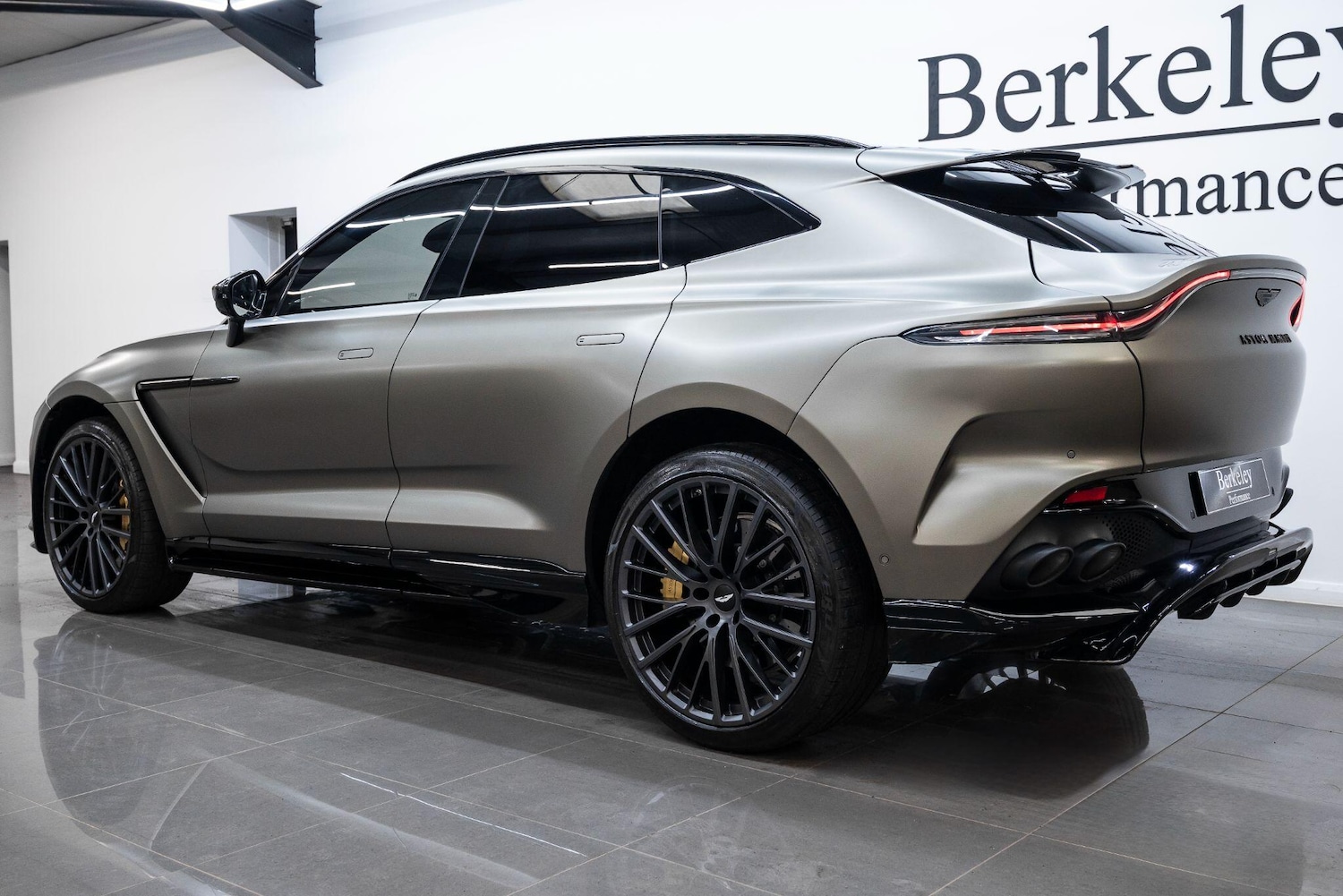 Used Aston Martin DBX for sale - 77510020: Photo 5