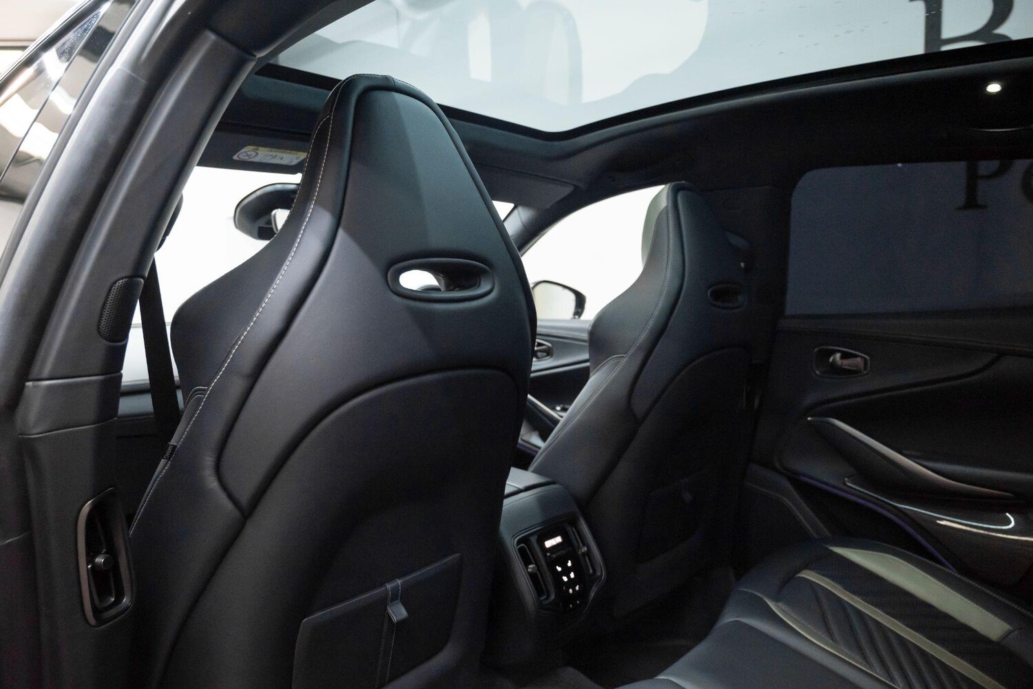 Used Aston Martin DBX for sale - 77510020: Photo 60