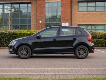 Used Volkswagen Polo 2014 for sale - 79531103: Photo