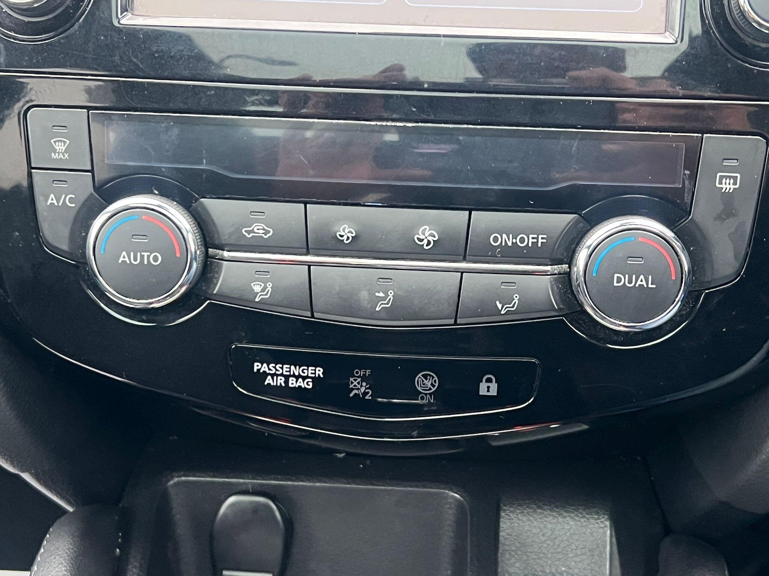 Used Nissan Qashqai for sale - 77266750: Photo 24