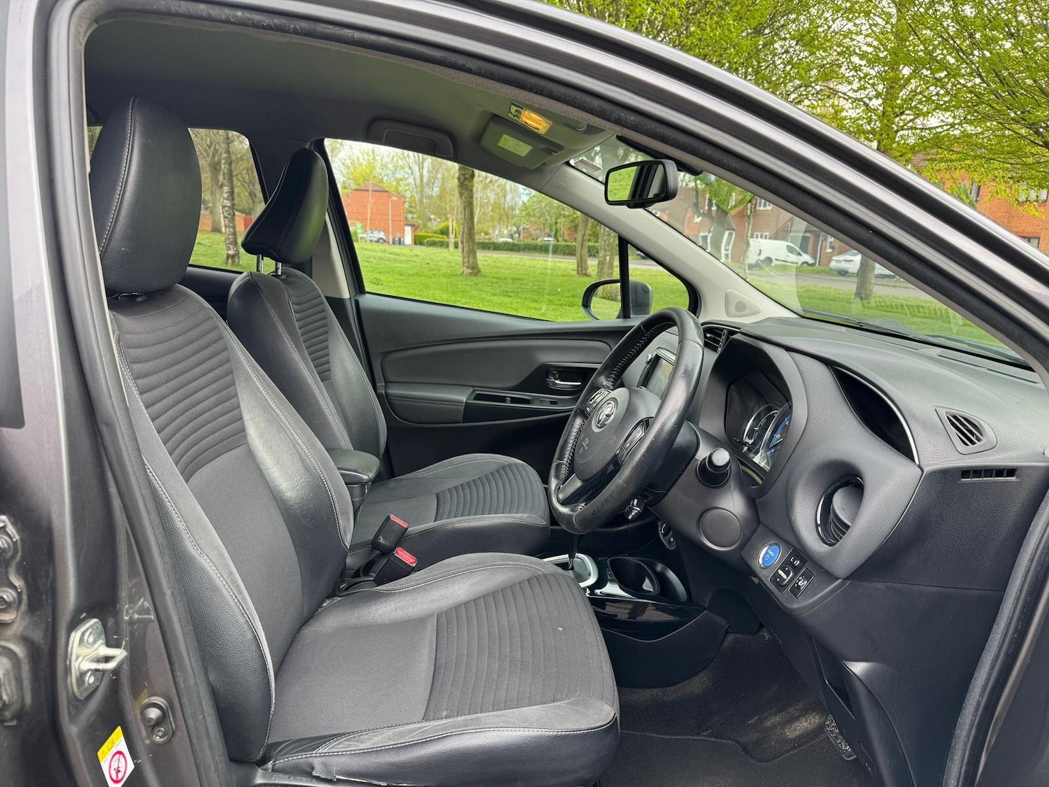 Used Toyota Yaris 2017 for sale - 78215688: Photo 13