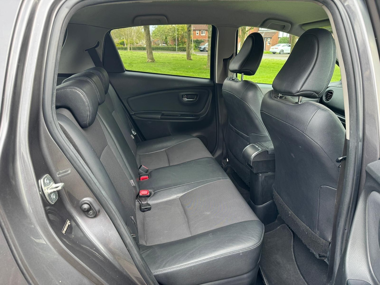 Used Toyota Yaris 2017 for sale - 78215688: Photo 15