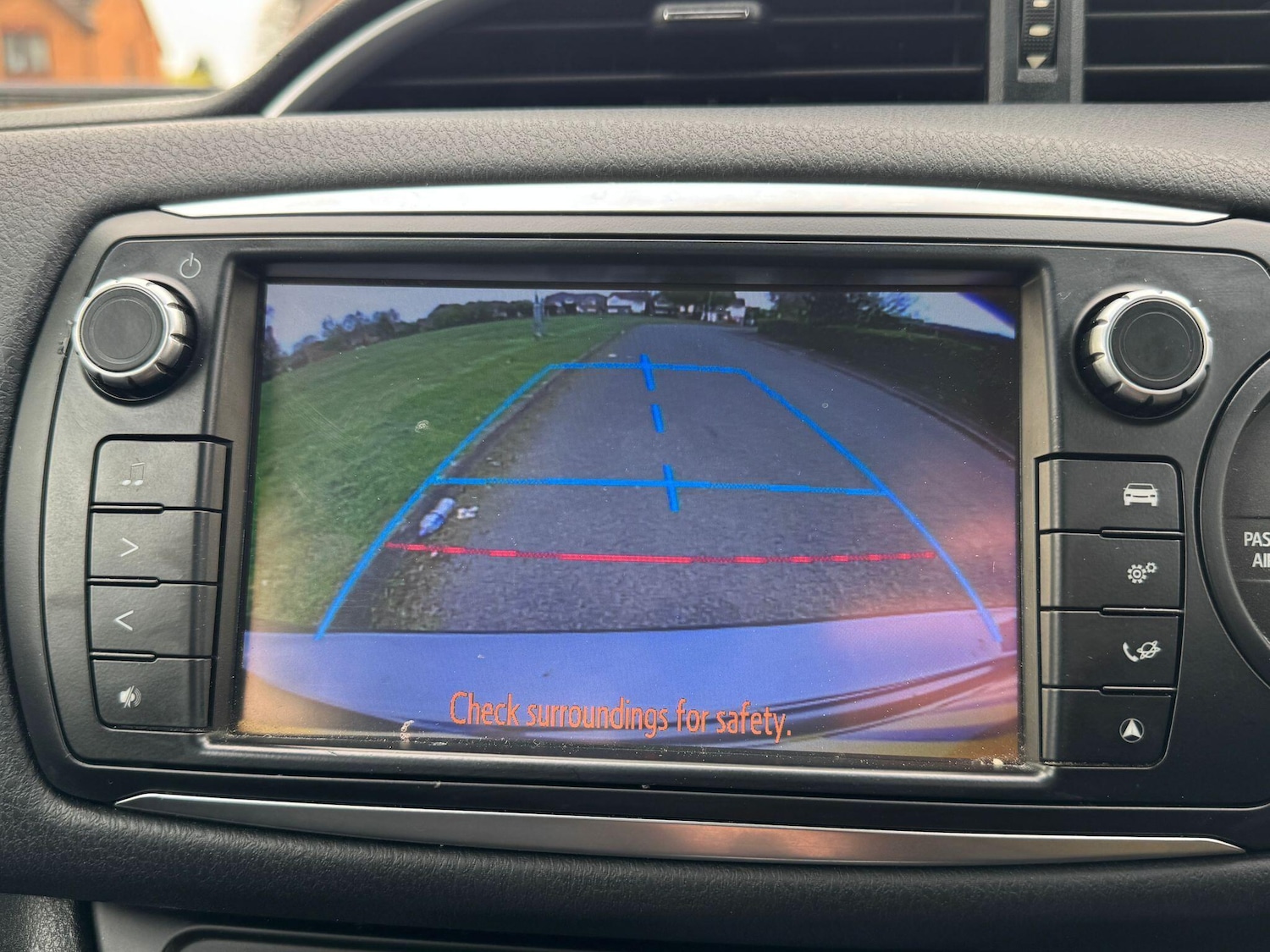 Used Toyota Yaris 2017 for sale - 78215688: Photo 22