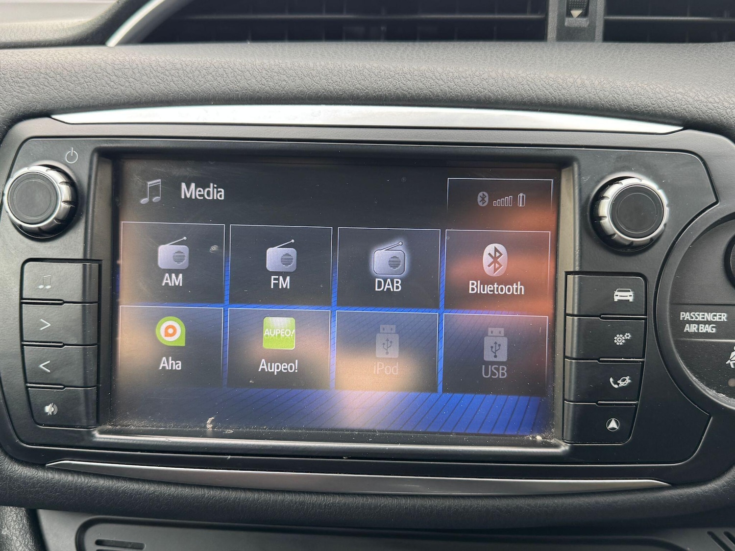 Used Toyota Yaris 2017 for sale - 78215688: Photo 24