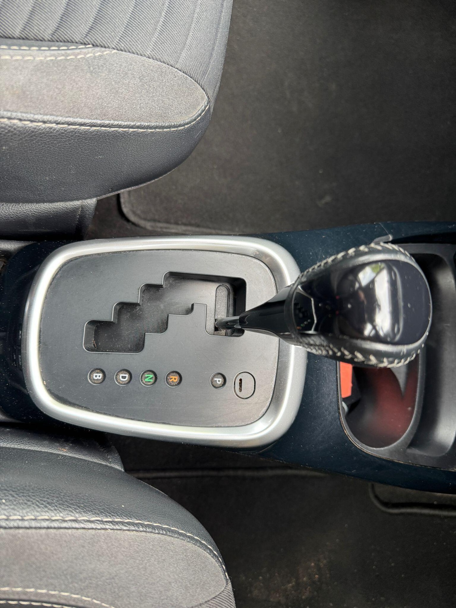 Used Toyota Yaris 2017 for sale - 78215688: Photo 26