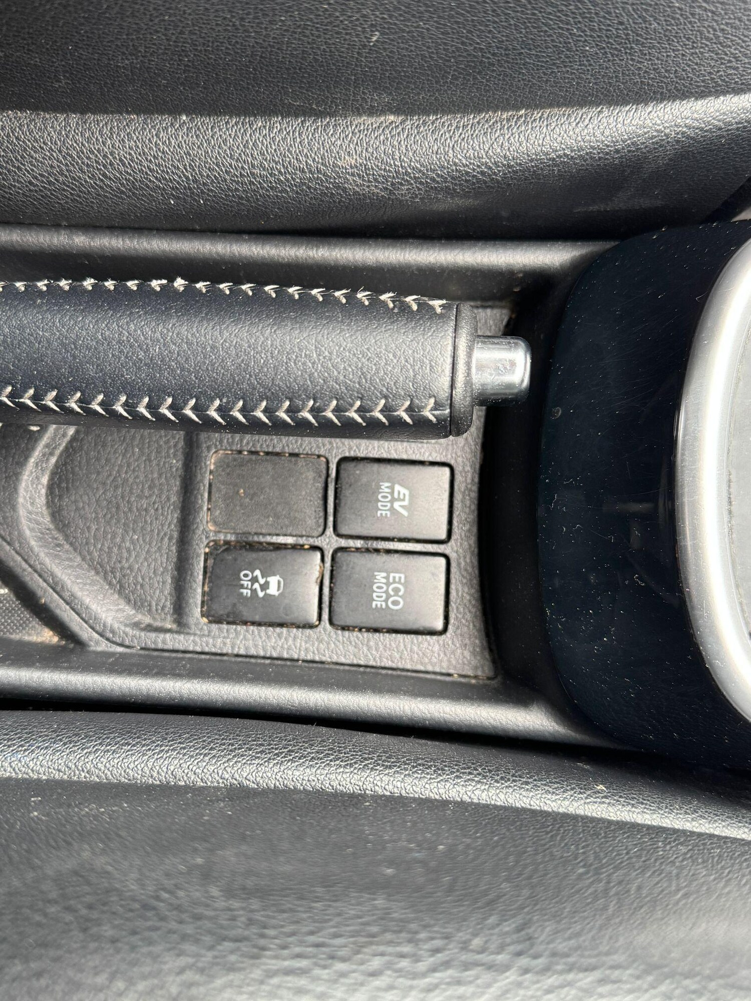 Used Toyota Yaris 2017 for sale - 78215688: Photo 33