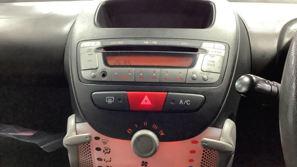 Used Toyota AYGO 2013 for sale - 77455598: Photo 13