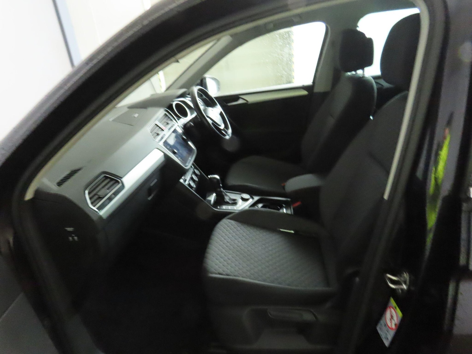 Used Volkswagen Tiguan 2018 for sale - 77291916: Photo 12