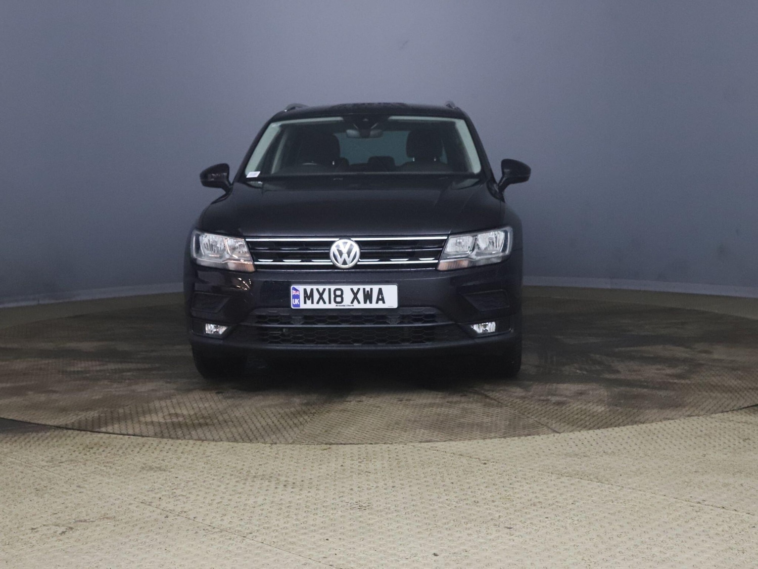 Used Volkswagen Tiguan 2018 for sale - 77291916: Photo 2