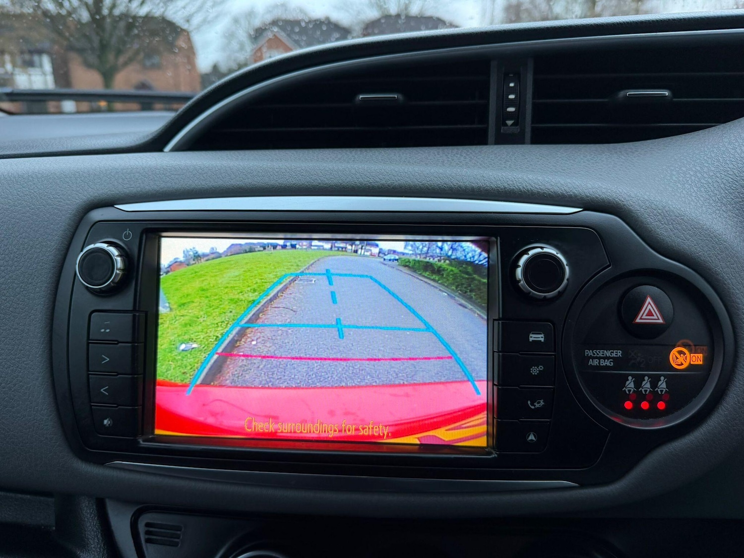 Used Toyota Yaris 2016 for sale - 77396113: Photo 14