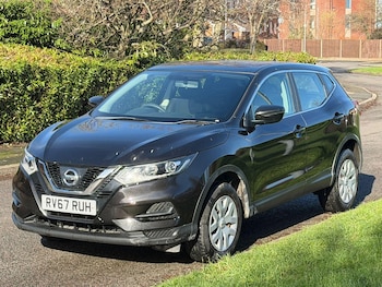 Used Nissan Qashqai 2017 for sale - 77646484: Photo