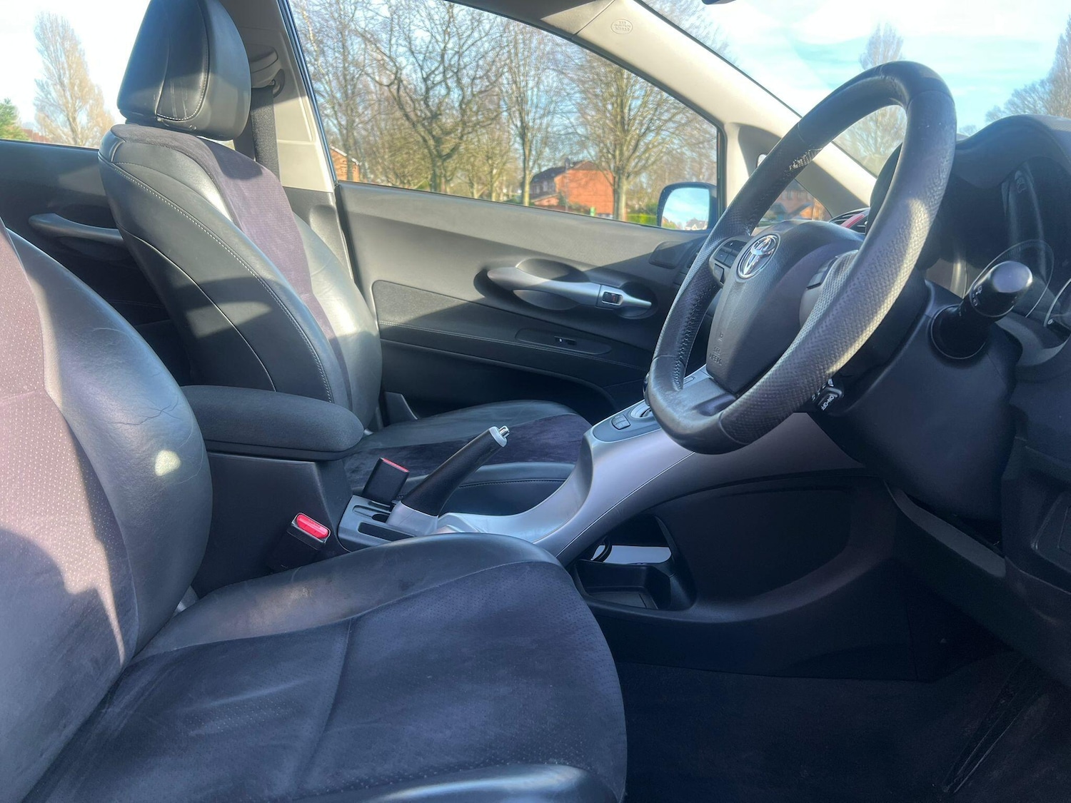 Used Toyota Auris 2010 for sale - 77657607: Photo 21