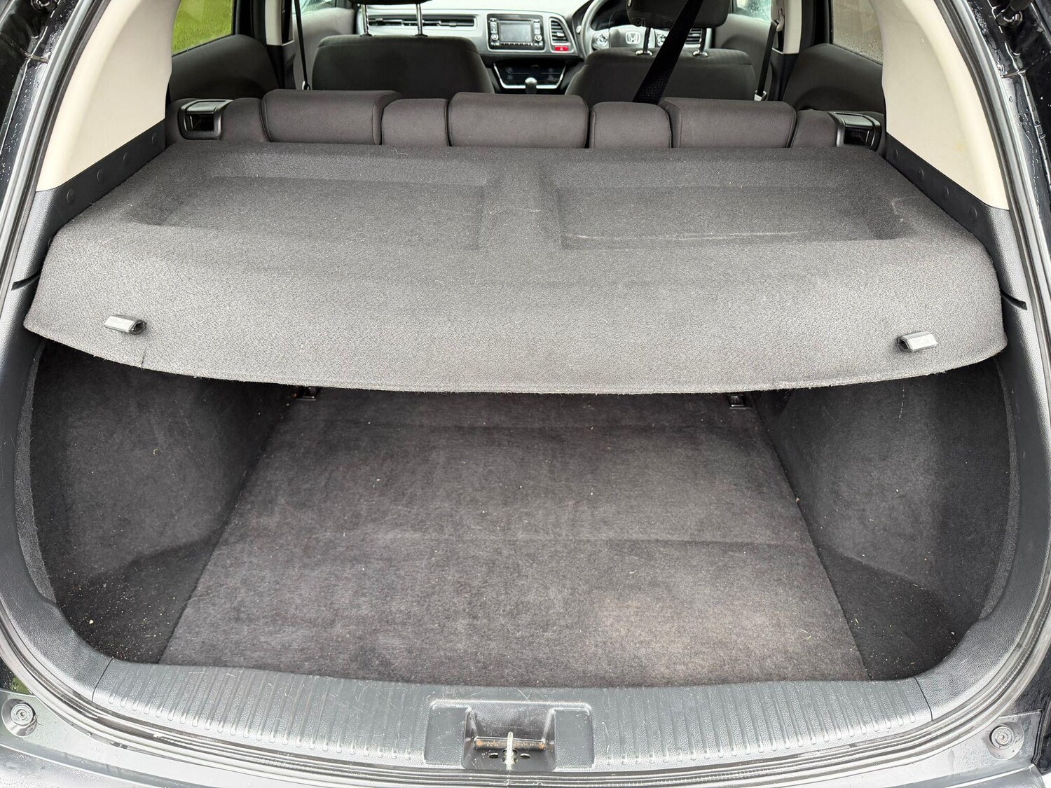 Used Honda HR-V 2018 for sale - 78215731: Photo 11